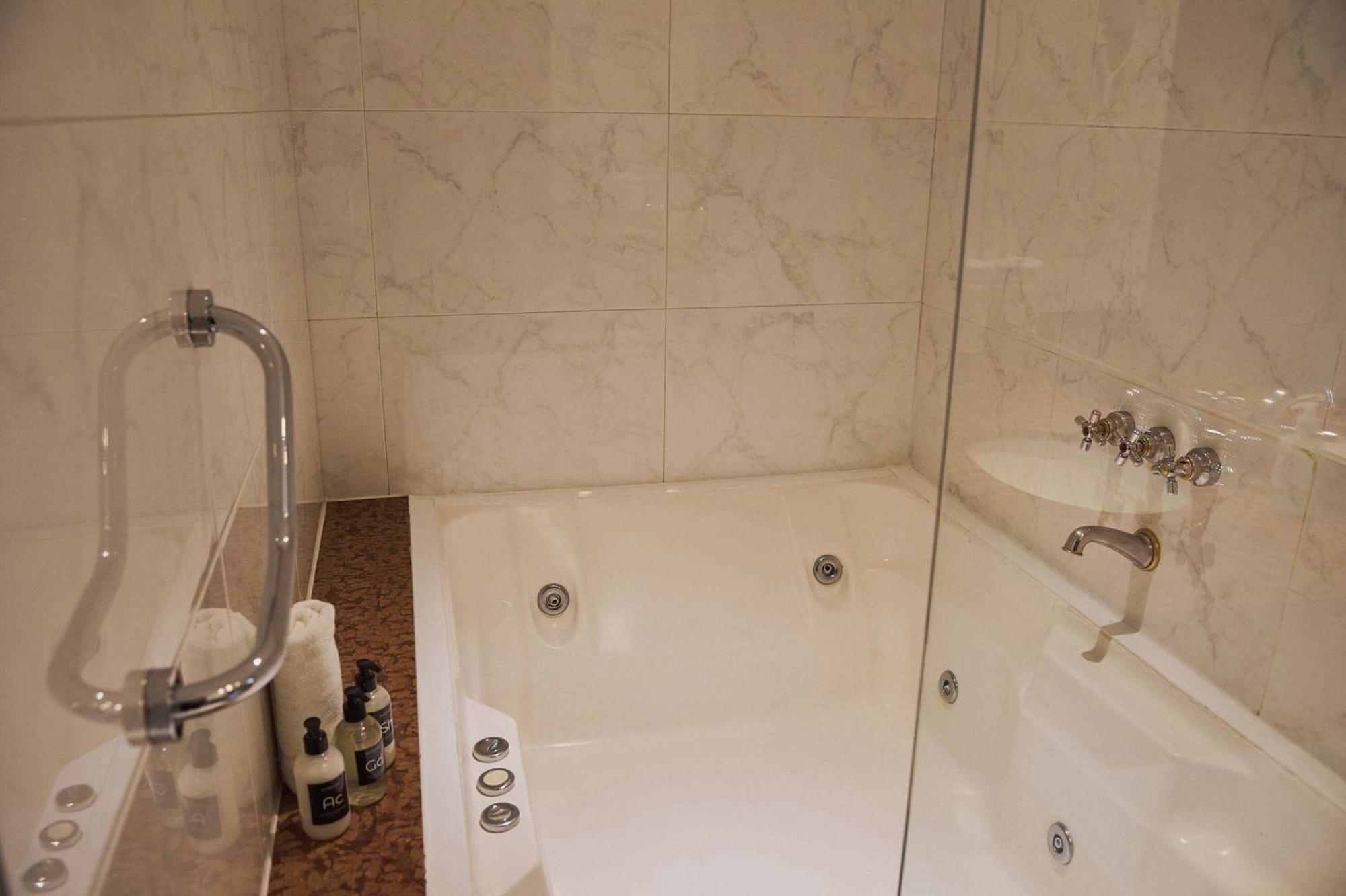 Suite - 1 cama grande - No fumadores